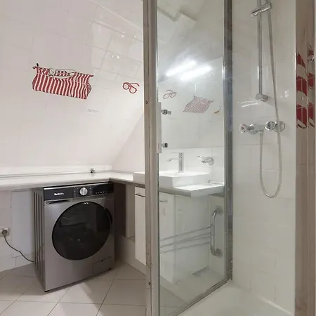 Apartment Le Spacieux - Ideal For Businesses & Families *