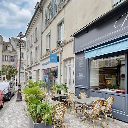Le Spacieux - Ideal For Businesses & Families Melun